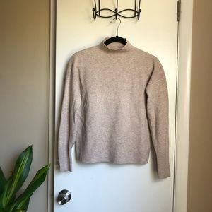 Tahari Beige Sweater